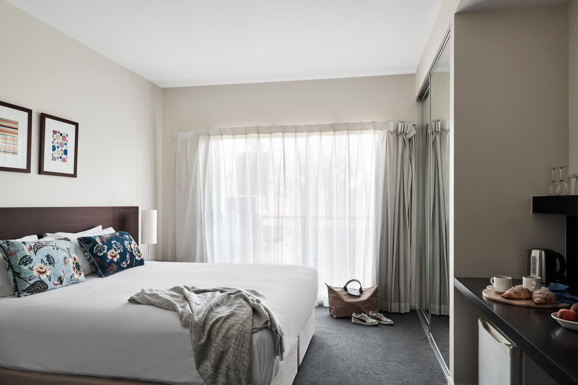 Punthill Essendon Aparthotel Melbourne Exterior photo