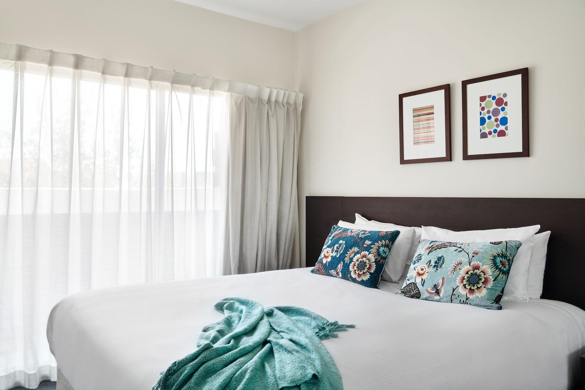 Punthill Essendon Aparthotel Melbourne Exterior photo