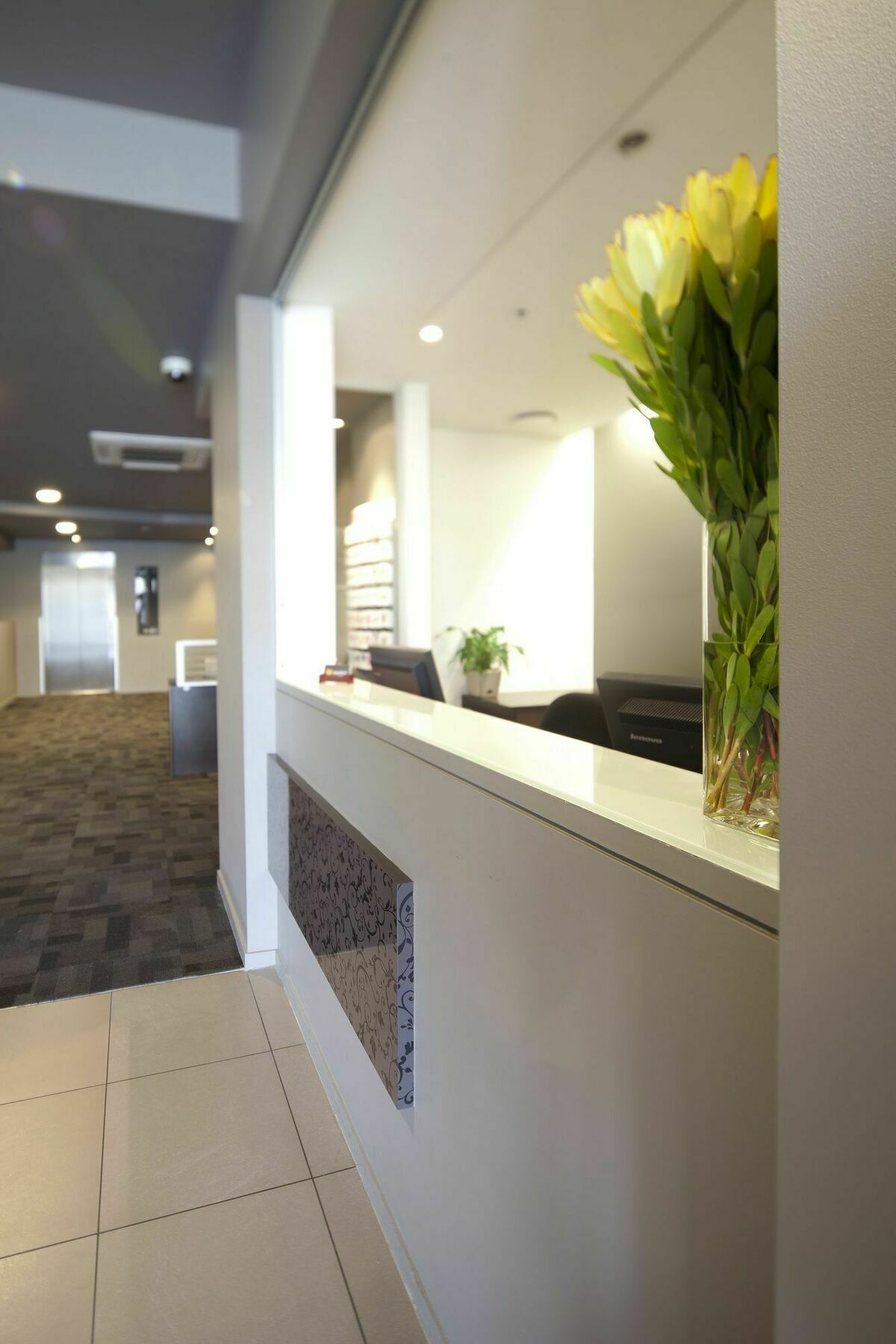 Punthill Essendon Aparthotel Melbourne Exterior photo